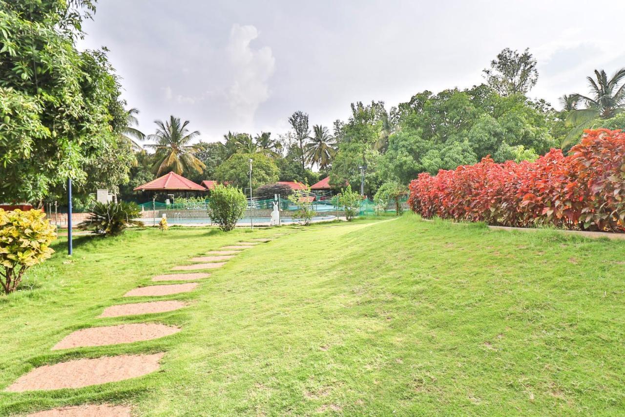 Palette - Holiday Palms Bangalore Exterior photo
